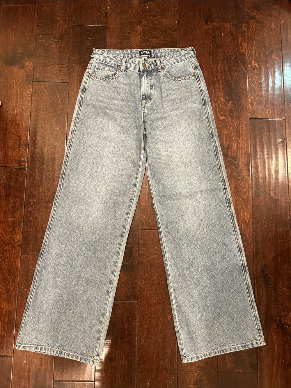 KatieJ NYC - Light Wash Wide Leg Women’s Jeans BRAND NEW